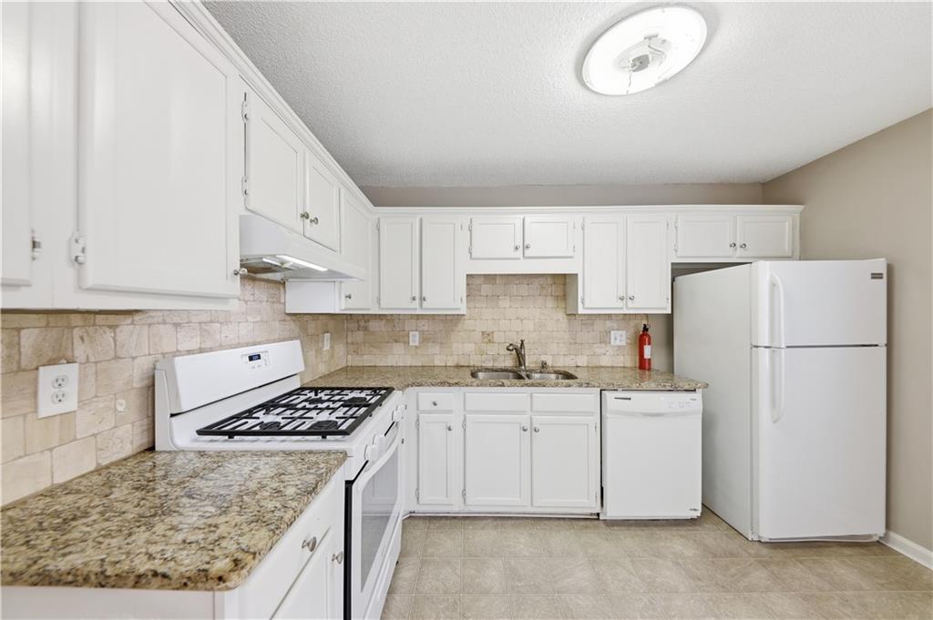 908 Poole Bridge Road Hiram, GA 30141 - Photo 16 of 38