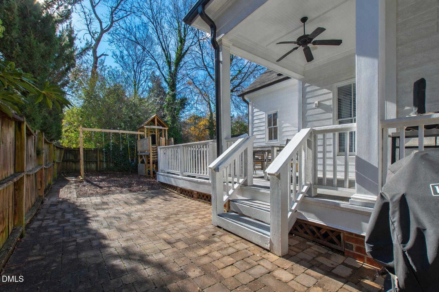2615 Davis Street Raleigh, NC 27608 - Photo 59 of 67 deck2