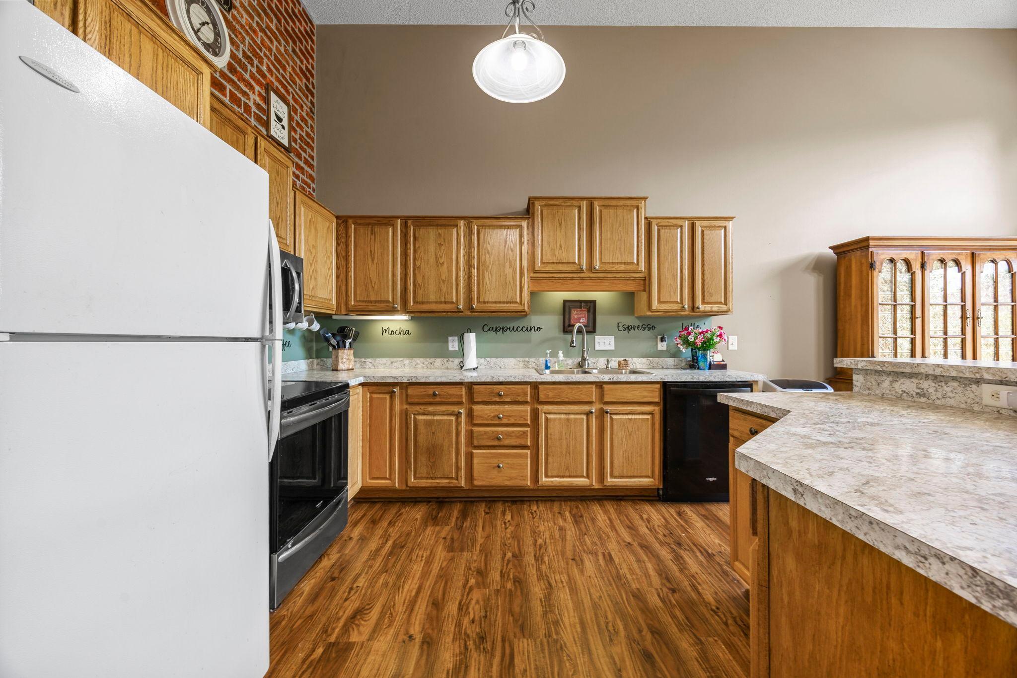 18828 Inca Avenue Lakeville, MN 55044 - Photo 7 of 24