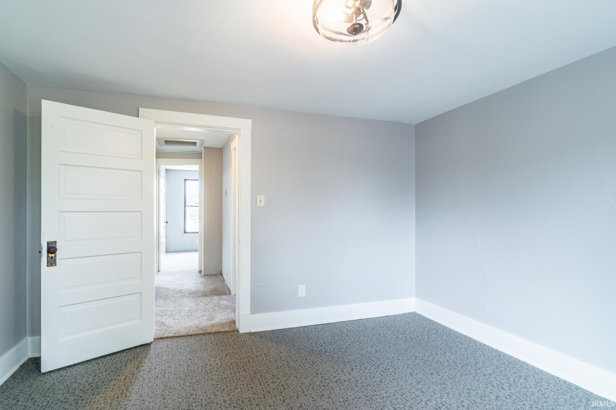 825 Putnam Street Fort Wayne, IN 46808 - Photo 13 of 24