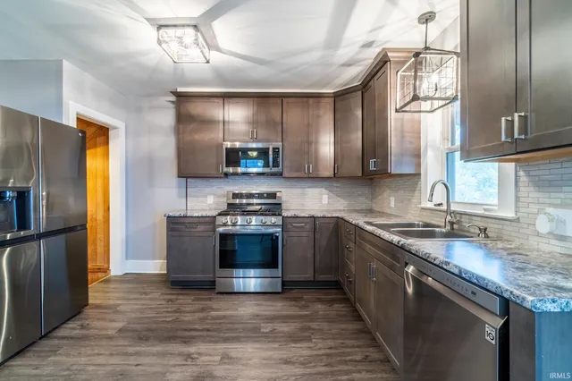 $175,900 | 825 Putnam Street, Fort Wayne, IN 46808