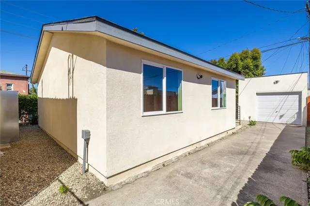 $3,700 | 6008 2nd Avenue, Los Angeles, CA 90043