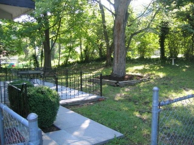 3516 Old Towne Road Southwest Roanoke, VA 24018 - Photo 27 of 28 Back Yard