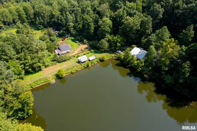 $450,000 | 20601 Maggie Lane, Olive Branch, IL 62969