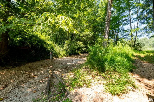 $450,000 | 20601 Maggie Lane, Olive Branch, IL 62969