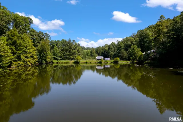 $450,000 | 20601 Maggie Lane, Olive Branch, IL 62969