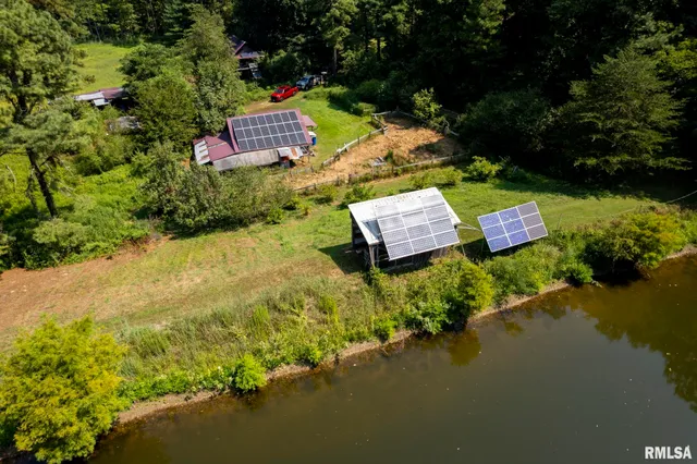 $450,000 | 20601 Maggie Lane, Olive Branch, IL 62969