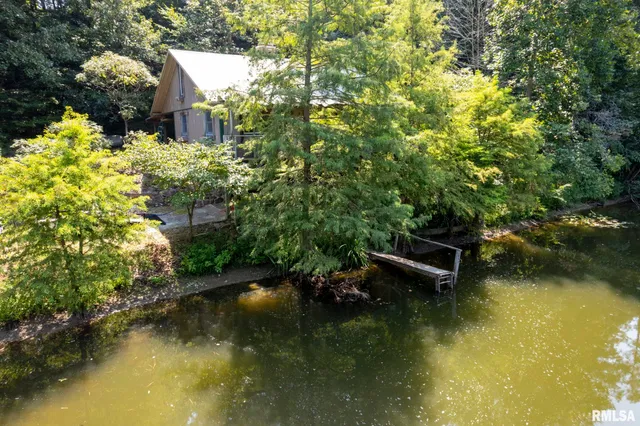 $450,000 | 20601 Maggie Lane, Olive Branch, IL 62969