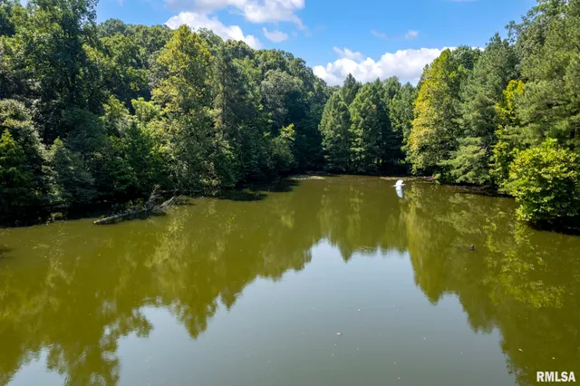 $450,000 | 20601 Maggie Lane, Olive Branch, IL 62969