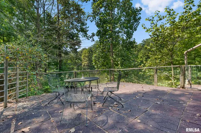 $450,000 | 20601 Maggie Lane, Olive Branch, IL 62969