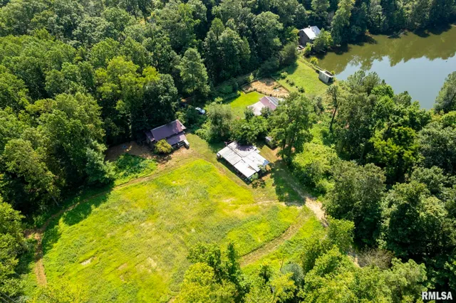 $450,000 | 20601 Maggie Lane, Olive Branch, IL 62969