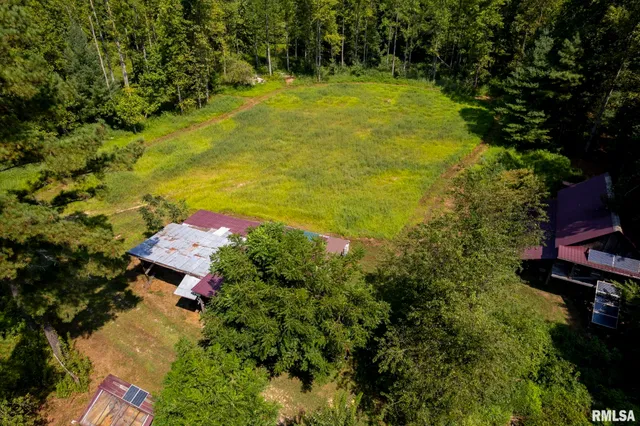 $450,000 | 20601 Maggie Lane, Olive Branch, IL 62969