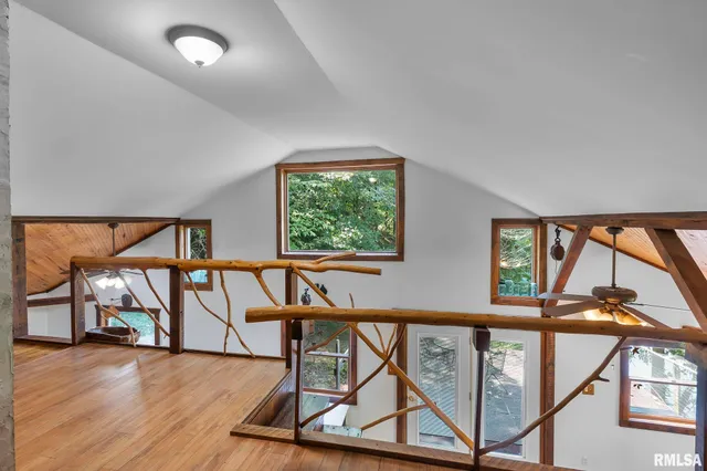 $450,000 | 20601 Maggie Lane, Olive Branch, IL 62969