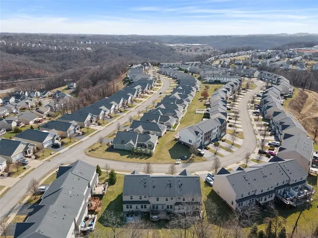 $395,000 | 86 Kensington Drive, Pittsburgh, PA 15237