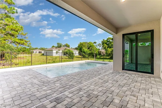 $2,500 | 4157 Northwest 39th Avenue, Cape Coral, FL 33993