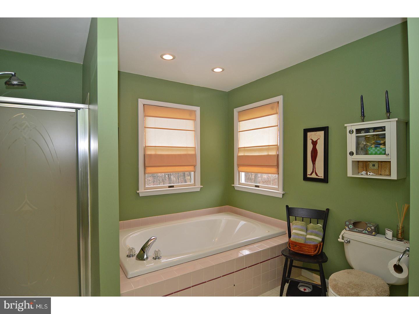 2711 Beacon Drive Sinking Spring, PA 19608 - Photo 16 of 25 Gallery Image 16
