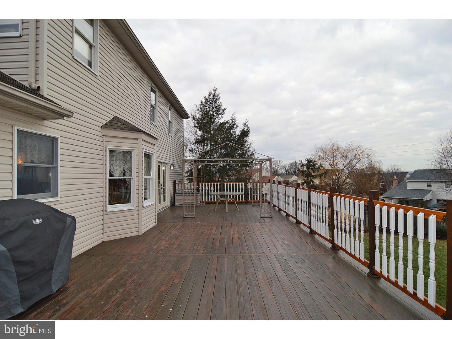 2711 Beacon Drive Sinking Spring, PA 19608 - Photo 24 of 25 Gallery Image 24