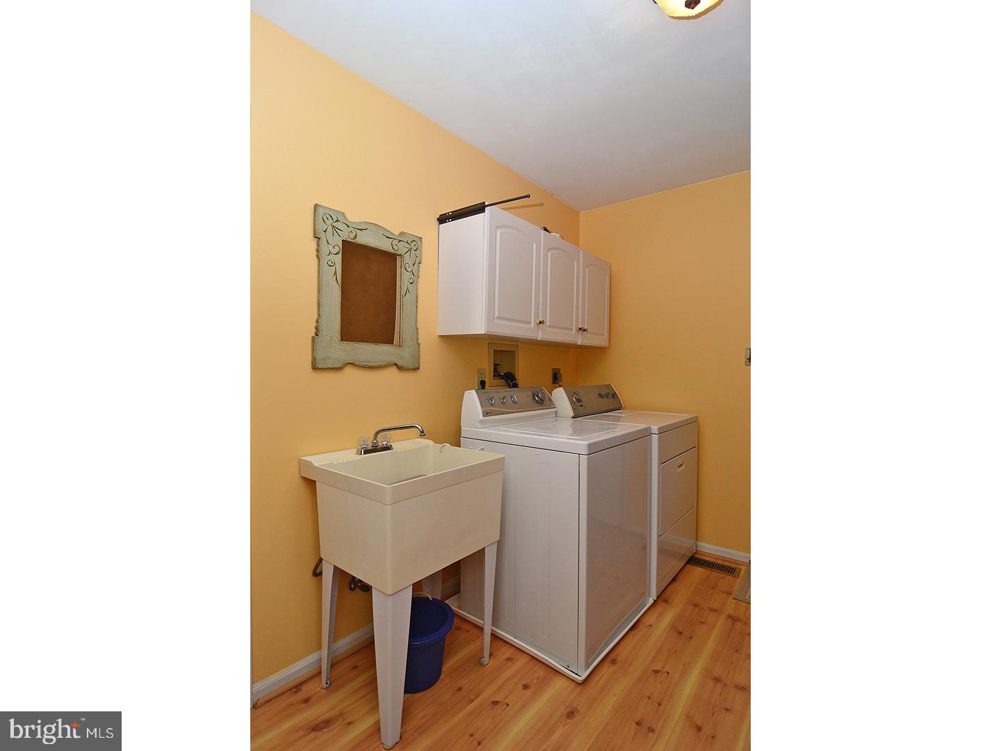 2711 Beacon Drive Sinking Spring, PA 19608 - Photo 9 of 25 Gallery Image 9