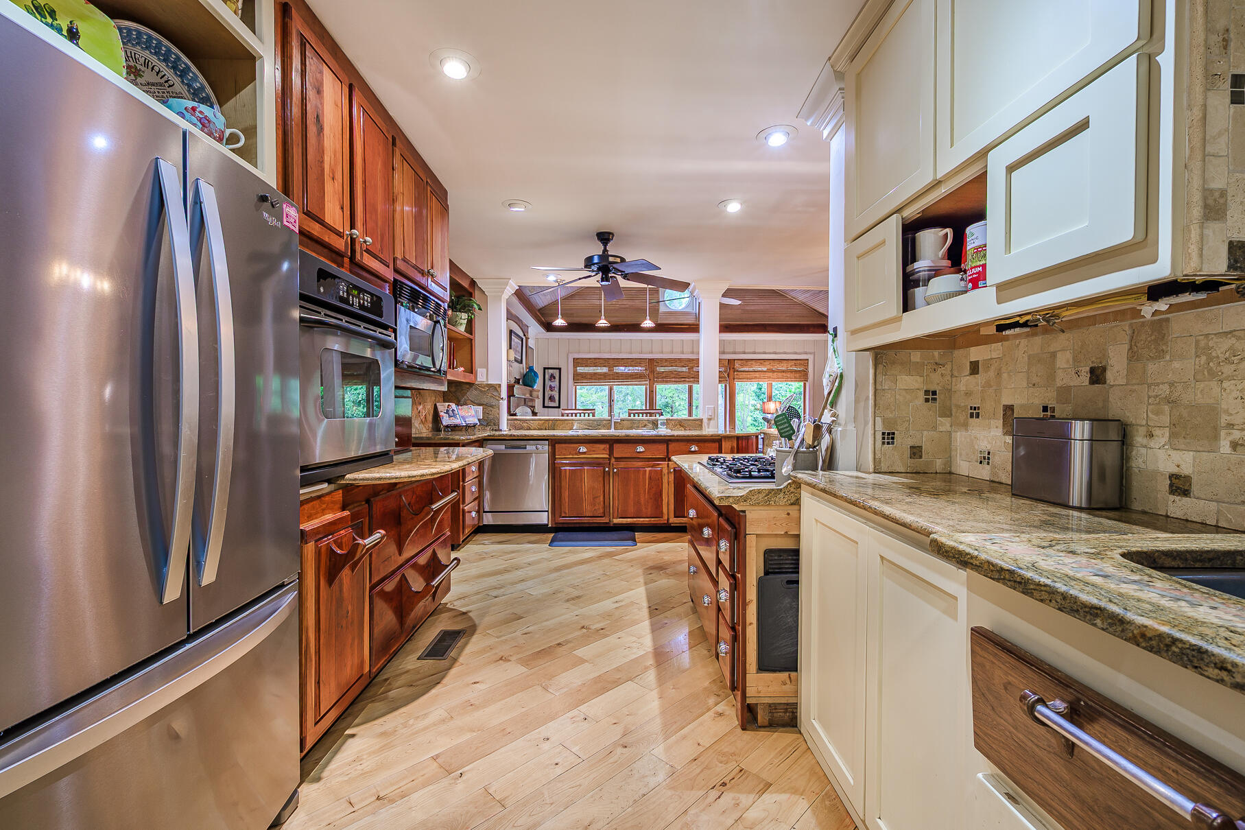 933 Lakeview Drive Mount Pleasant, SC 29464 - Photo 21 of 79 933Lakeview-21