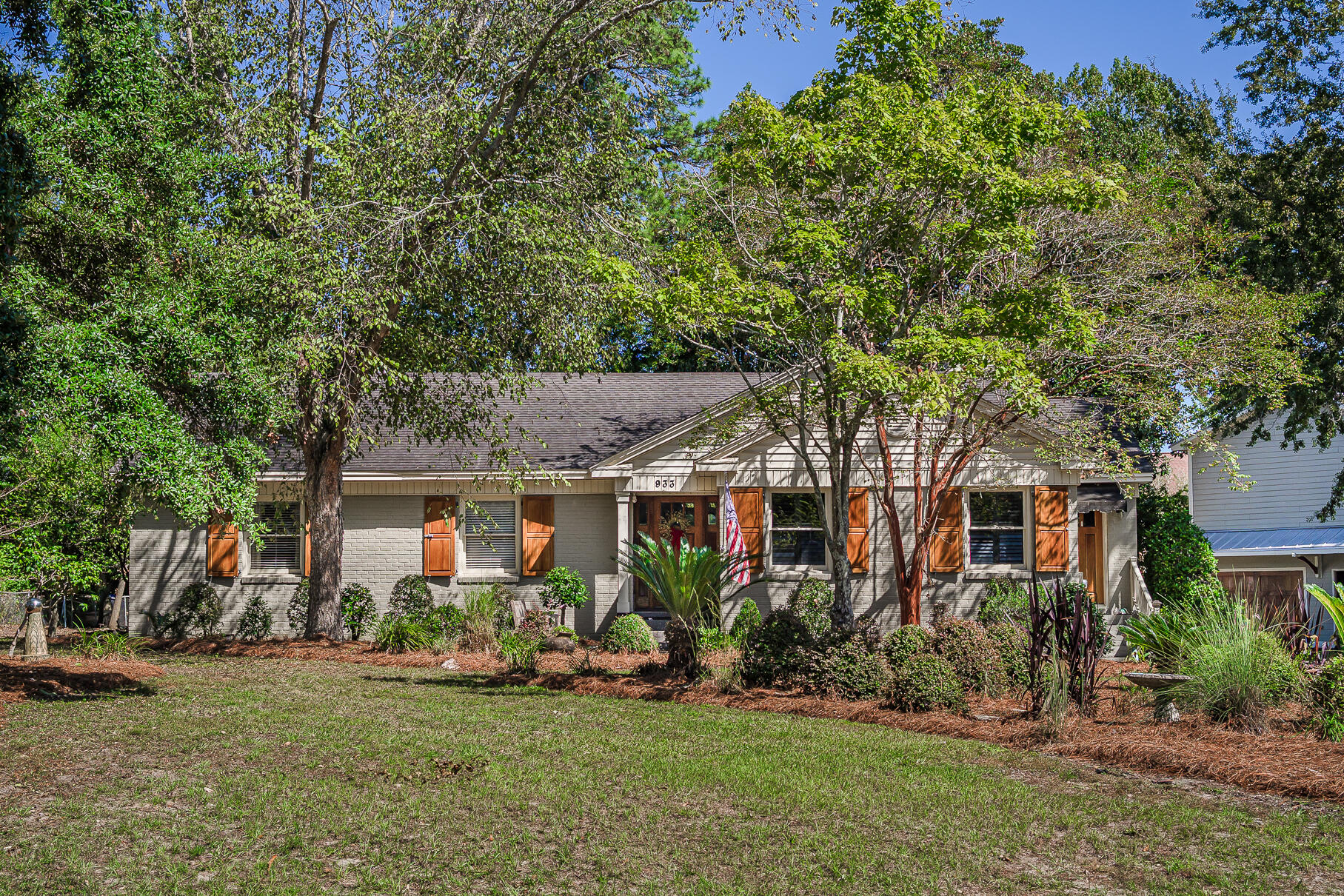 933 Lakeview Drive Mount Pleasant, SC 29464 - Photo 4 of 79 933Lakeview-3