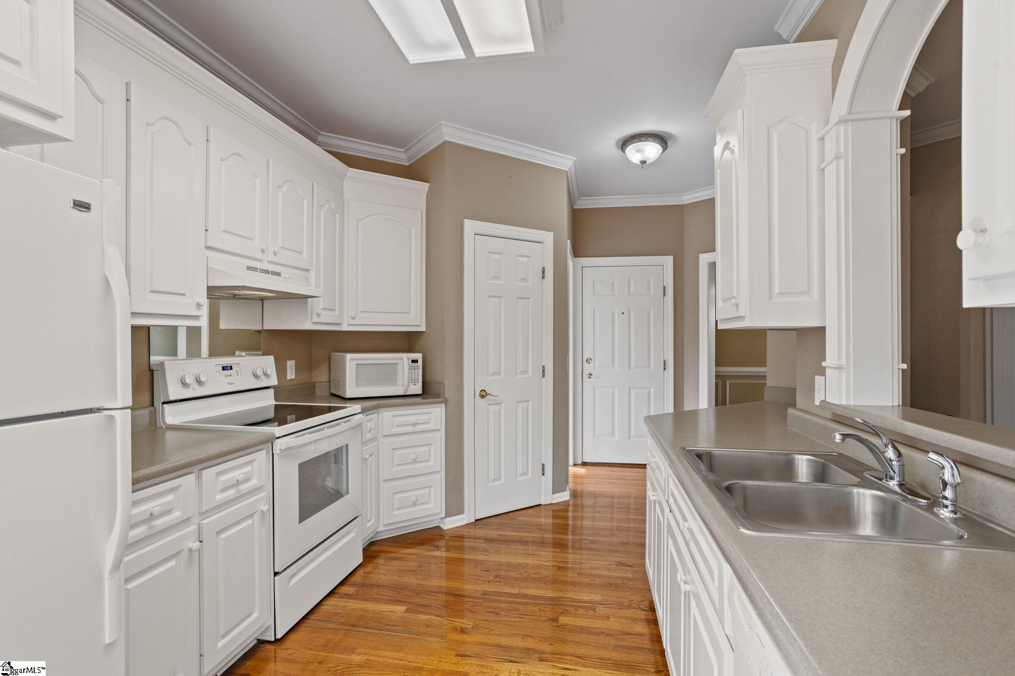 348 Camperdown Court Easley, SC 29642 - Photo 14 of 36 Gallery Image 14