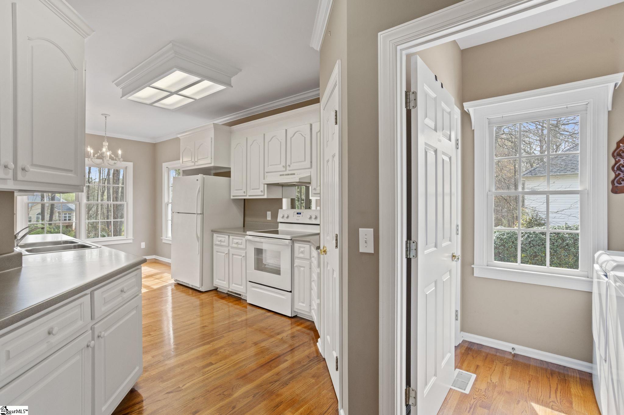 348 Camperdown Court Easley, SC 29642 - Photo 16 of 36 Gallery Image 16