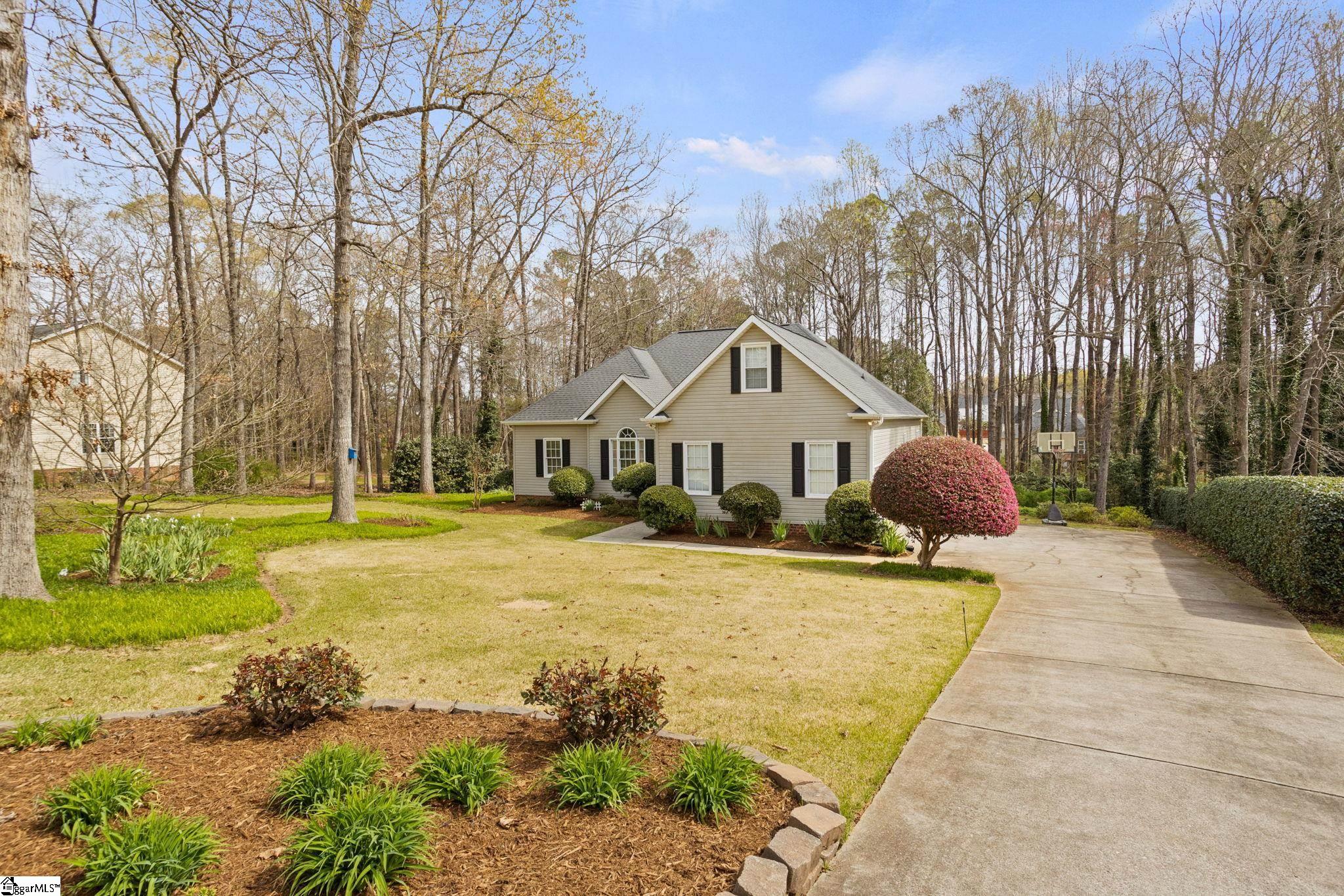 348 Camperdown Court Easley, SC 29642 - Photo 2 of 36 Gallery Image 2