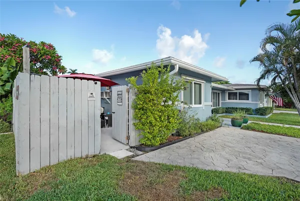 $899,000 | 954 Northeast 26th Avenue, Pompano Beach, FL 33062