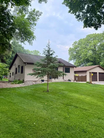 $377,000 | 425 Shorewood Drive, Detroit Lakes, MN 56501