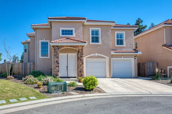 $599,900 | 4410 West Langden Drive, Fresno, CA 93722