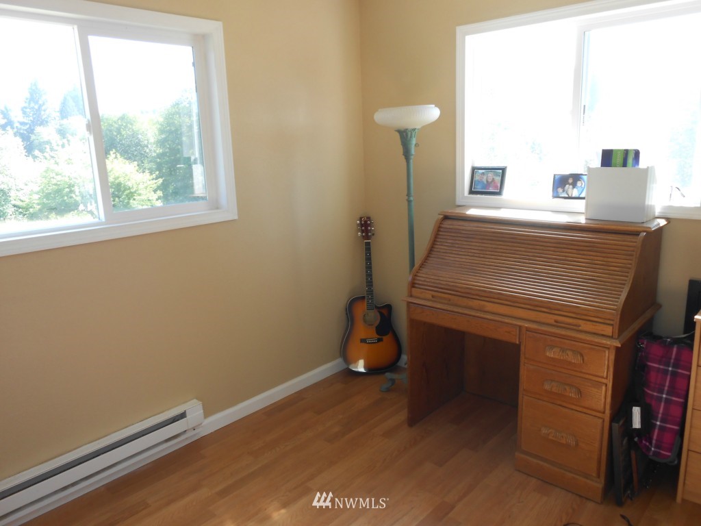 4177 Wishkah Road Aberdeen, WA 98520 - Photo 11 of 15 Gallery Image 11