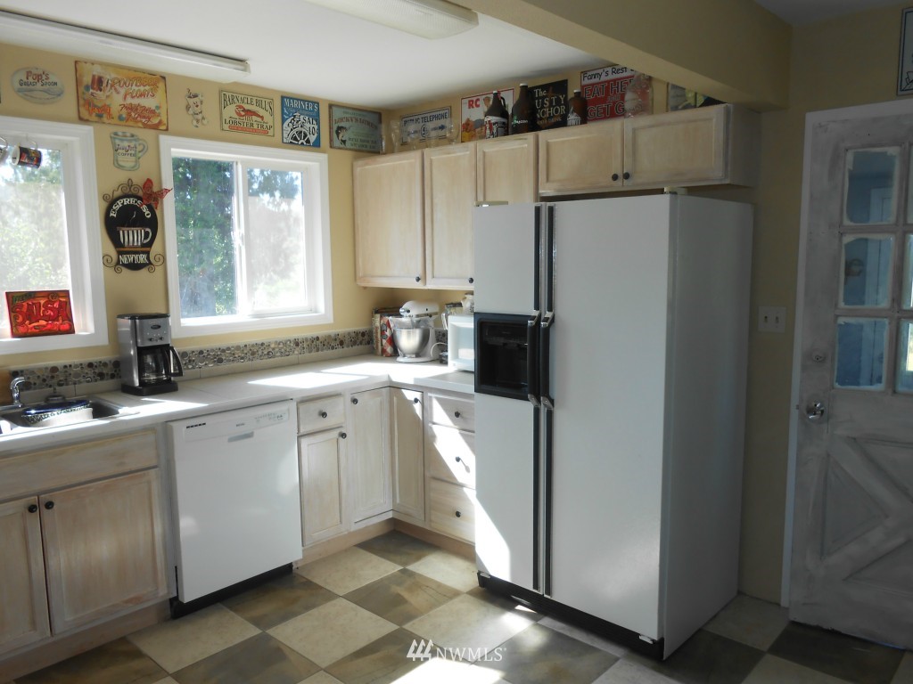 4177 Wishkah Road Aberdeen, WA 98520 - Photo 4 of 15 Gallery Image 4