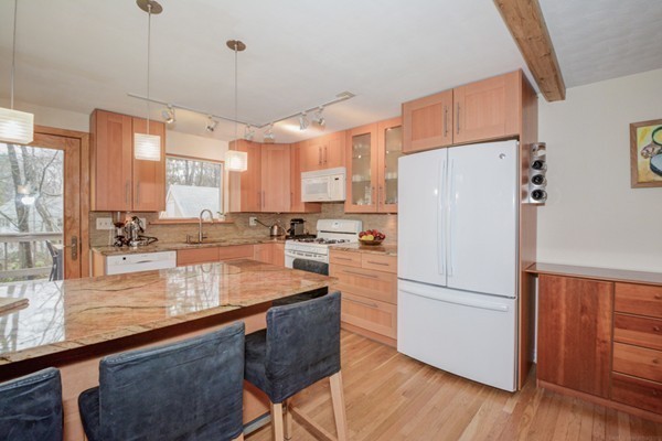 76 Warren Road Ashland, MA 01721 - Photo 12 of 30 Gallery Image 12