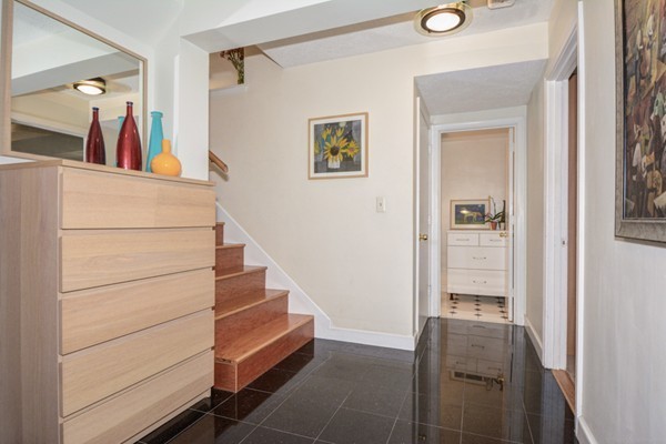 76 Warren Road Ashland, MA 01721 - Photo 4 of 30 Gallery Image 4