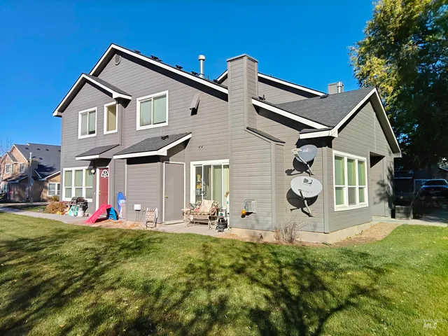 $799,000 | 1426 East Sharons Loop, Nampa, ID 83686