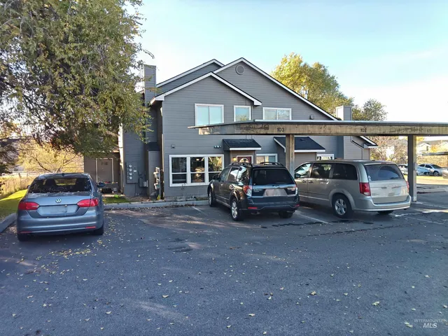 $799,000 | 1426 East Sharons Loop, Nampa, ID 83686