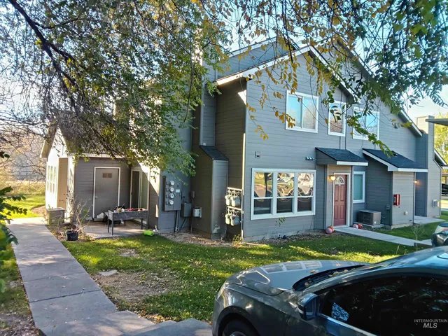 $799,000 | 1426 East Sharons Loop, Nampa, ID 83686