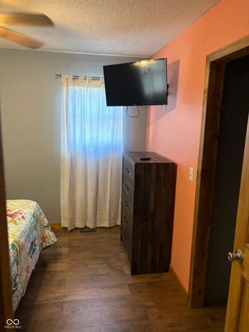 $298,000 | 908 South Division Street, Cayuga, IN 47928