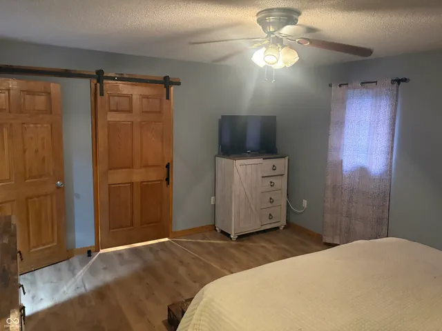 $325,000 | 908 South Division Street, Cayuga, IN 47928