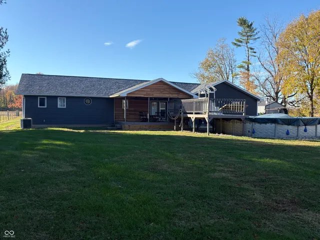 $298,000 | 908 South Division Street, Cayuga, IN 47928