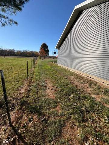 $298,000 | 908 South Division Street, Cayuga, IN 47928