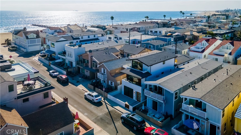 121 39th Street, Unit B Newport Beach, CA 92663 - Photo 2 of 26 an aerial view of a city