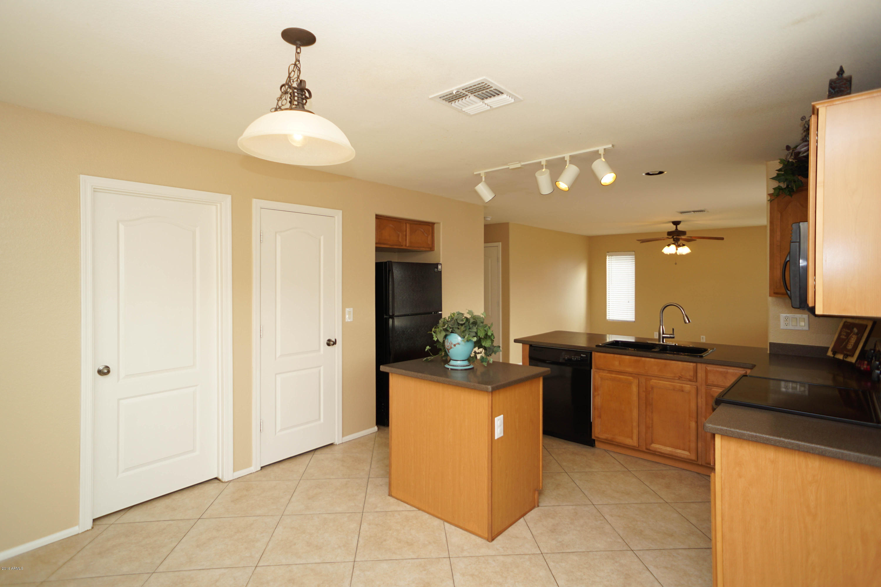 837 Mountain View Road San Tan Valley, AZ 85143 - Photo 20 of 40 Spacious Kitchen and Dining Space