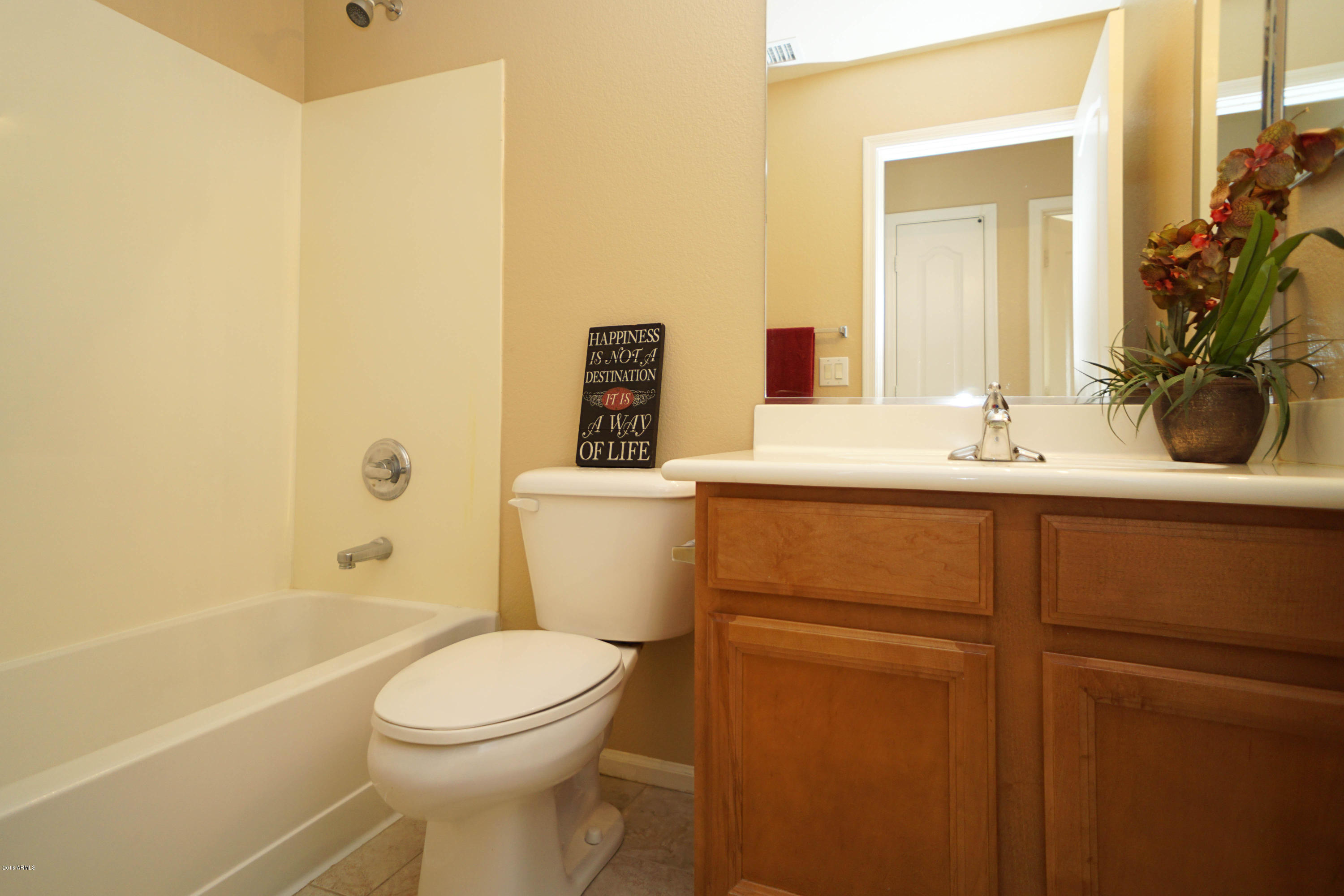 837 Mountain View Road San Tan Valley, AZ 85143 - Photo 33 of 40 Guest Bath Upstairs