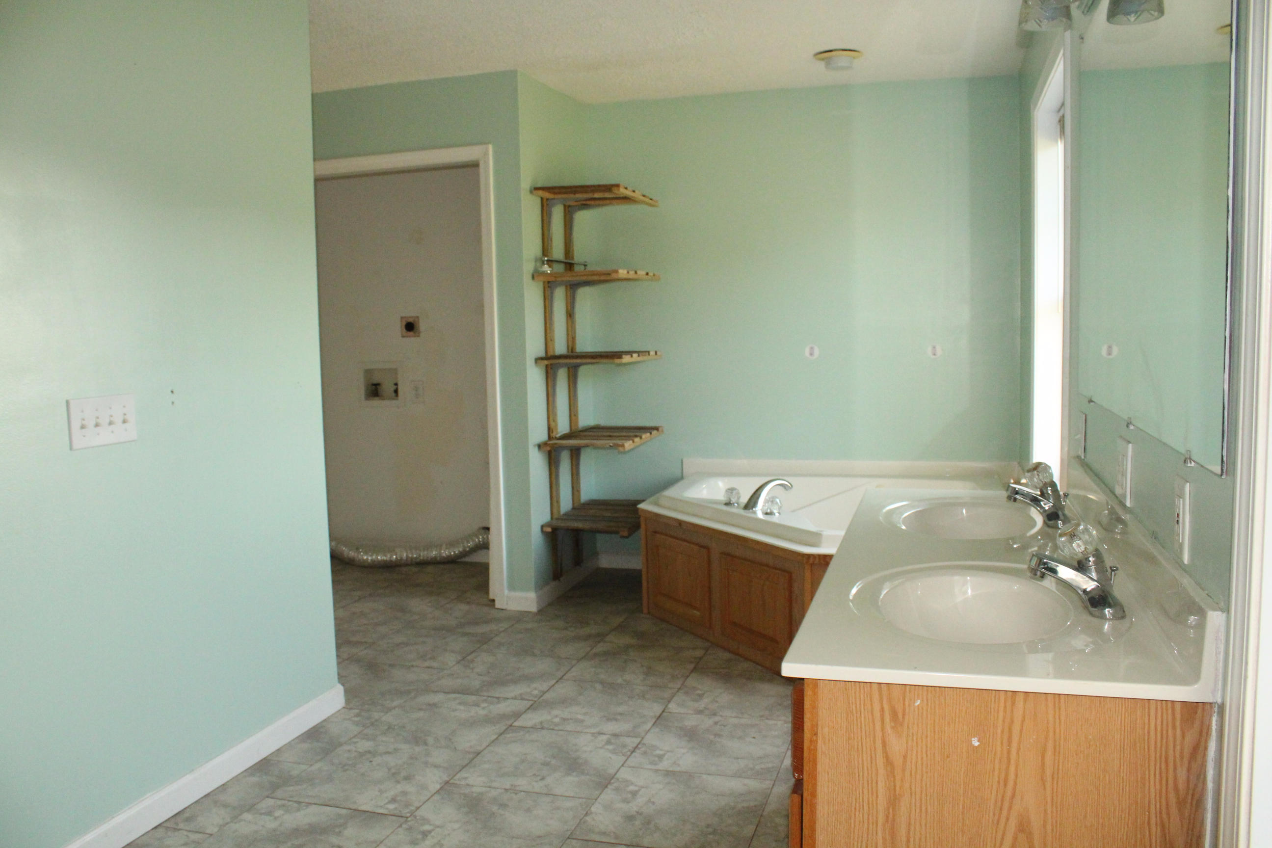 2670 Old Rte 100 Draper, VA 24324 - Photo 12 of 37 a bathroom with a sink toilet and shower