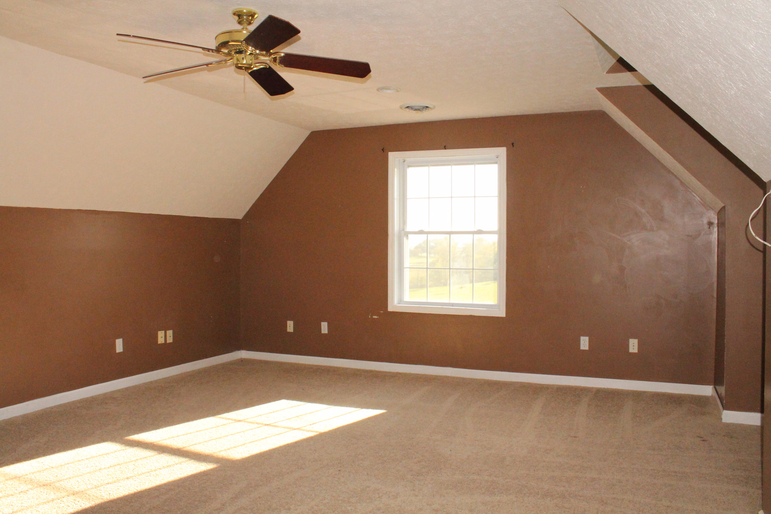 2670 Old Rte 100 Draper, VA 24324 - Photo 16 of 37 a view of a room with a window