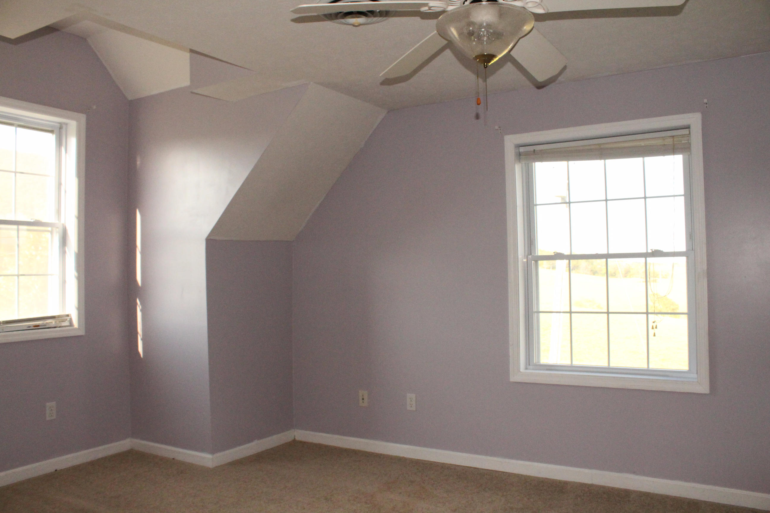 2670 Old Rte 100 Draper, VA 24324 - Photo 19 of 37 an empty room with a window
