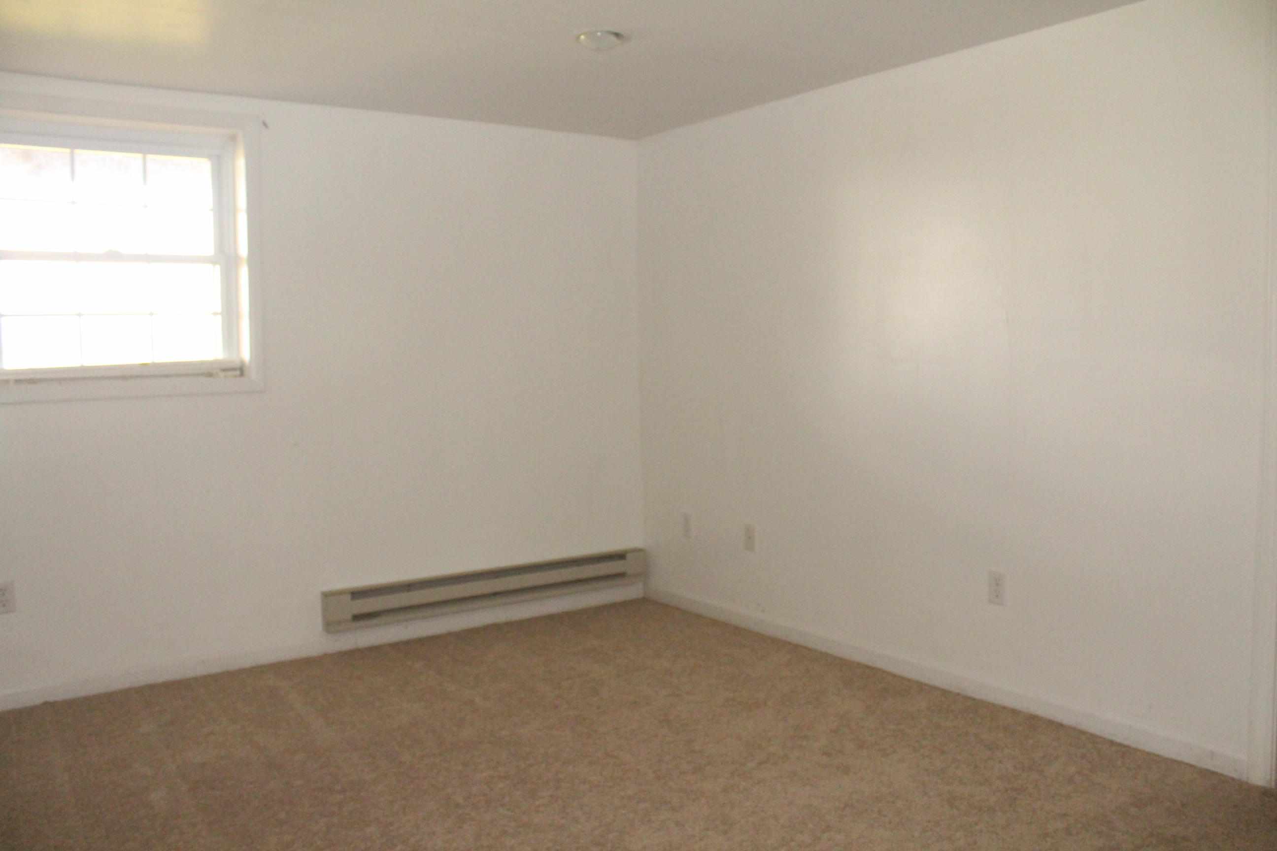 2670 Old Rte 100 Draper, VA 24324 - Photo 28 of 37 a view of a small space