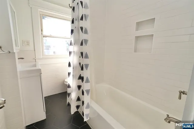 $2,700 | 1 Bell Street, Unit 2, Belleville, NJ 07109