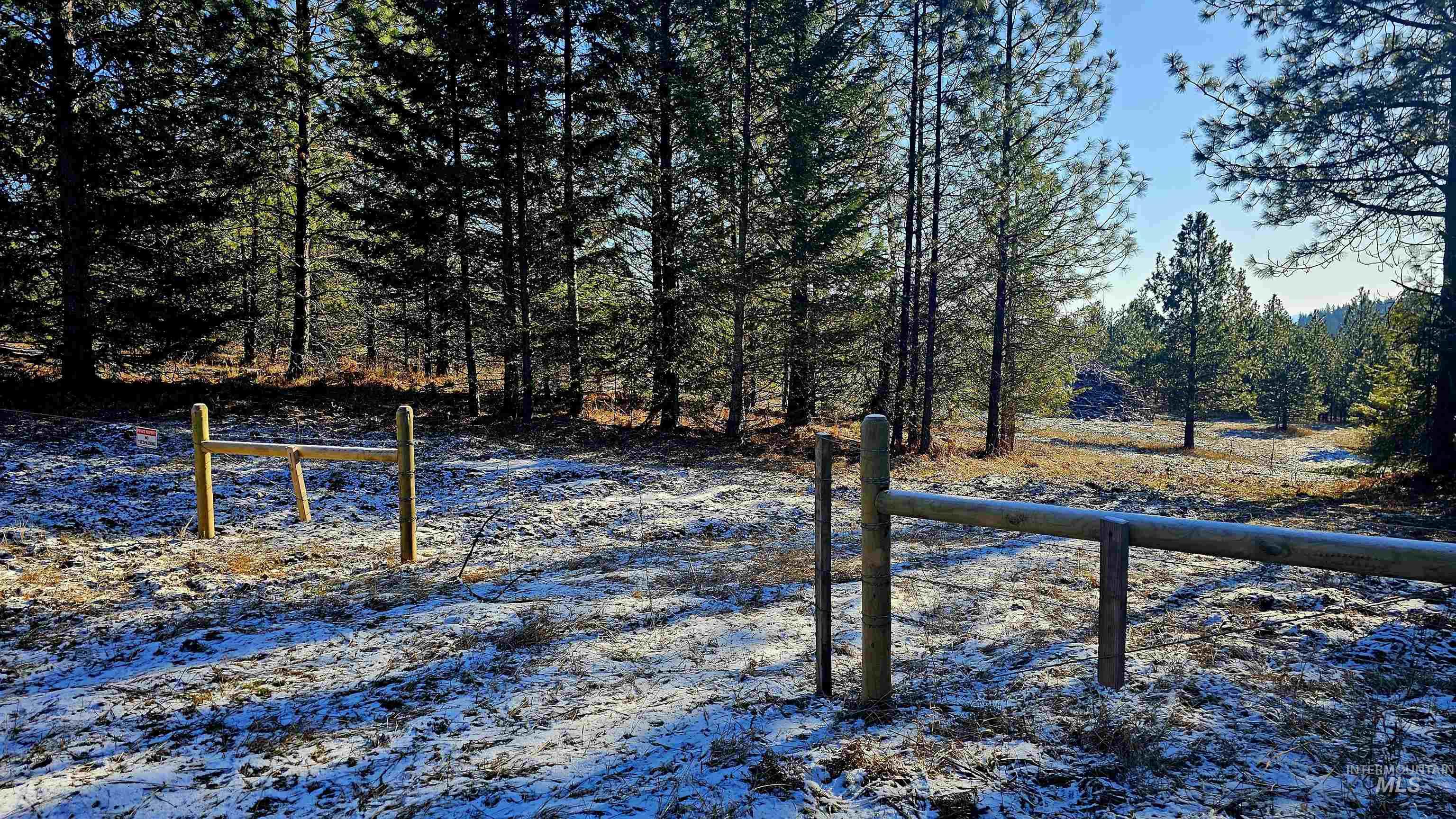 0 See Hawk Lane Lenore, ID 83541 - Photo 3 of 28